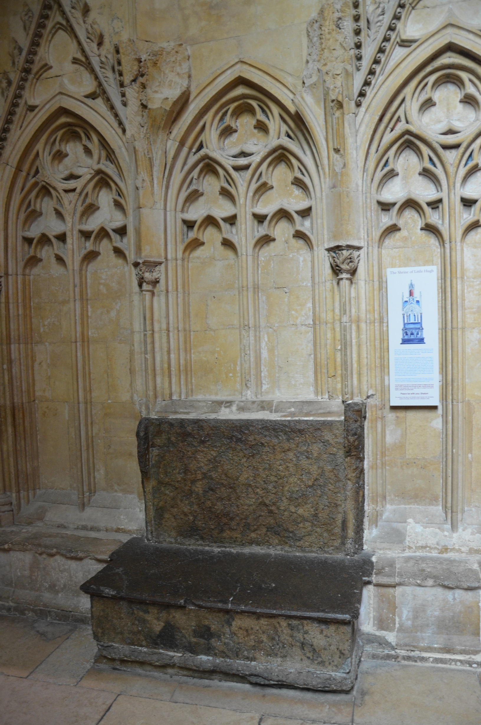 Lincoln tomb of Little Hugh small