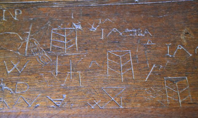 LMB Medieval graffiti vs