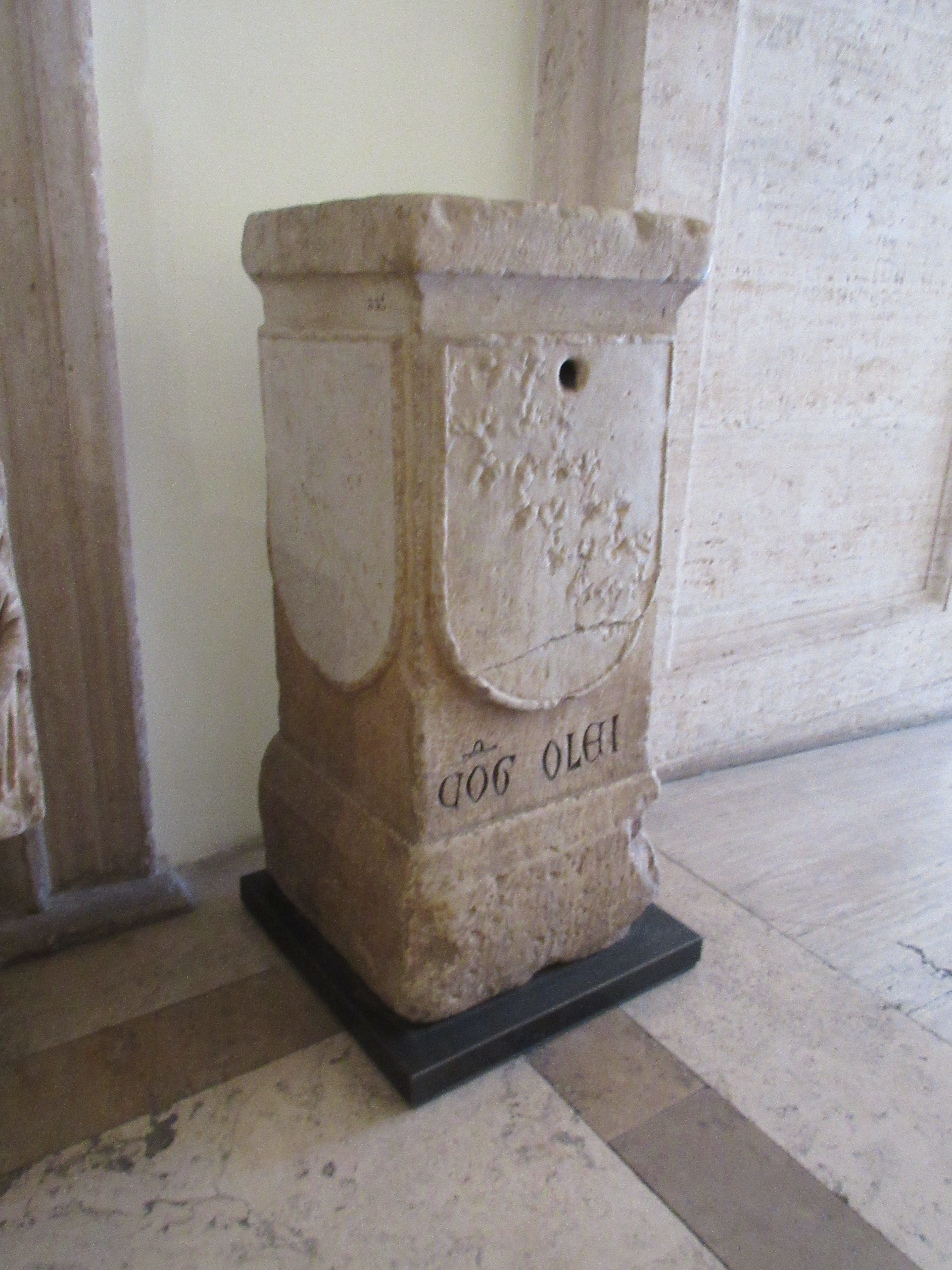 Medieval measures campidoglio market rome 2